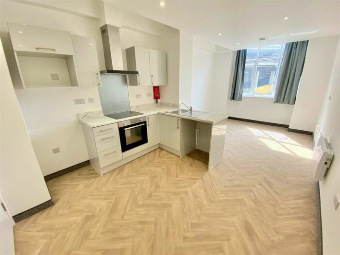 2 Bedroom Apartment To Rent In Fleet Street, Leicester, LE1