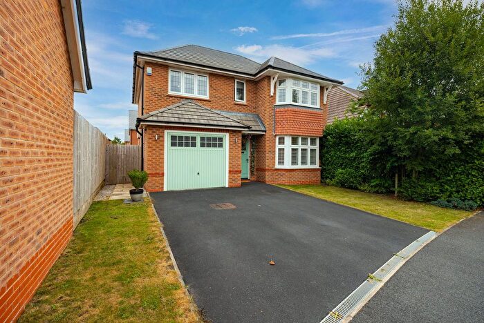 4 Bedroom Detached House For Sale In Stanley Field, Tyldesley, M29
