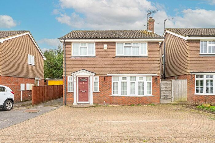 4 Bedroom Detached House For Sale In Haglis Drive, Wendover, Aylesbury, Buckinghamshire, HP22