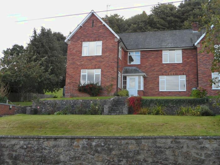 3 Bedroom Semi-Detached House To Rent In The Beacon, Ilminster, TA19