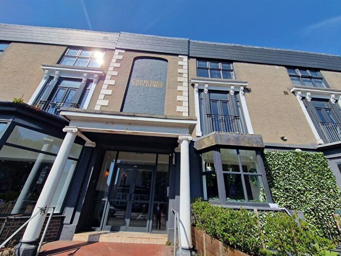 1 Bedroom Flat To Rent In Walter Road, Swansea, SA1