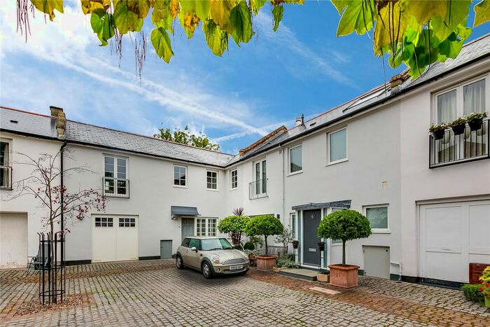 5 Bedroom Terraced House To Rent In Hollywood Mews, London, SW10