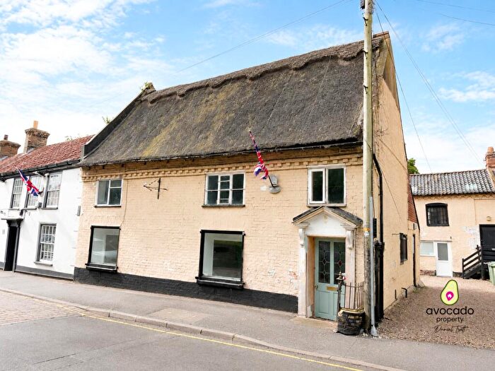 3 Bedroom Semi Detached House For Sale In High Street, Stalham, Norwich, Norfolk, NR12