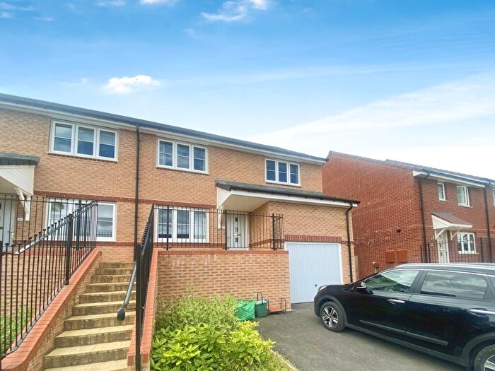 3 Bedroom House To Rent In Rhodfa'r Rhyddwen, Hendredenny, Caerphilly, CF83