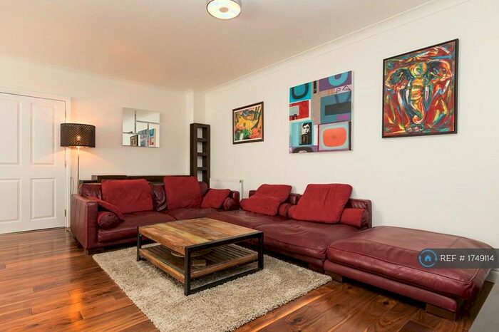 2 Bedroom Flat To Rent In City View Apartments, London, N1