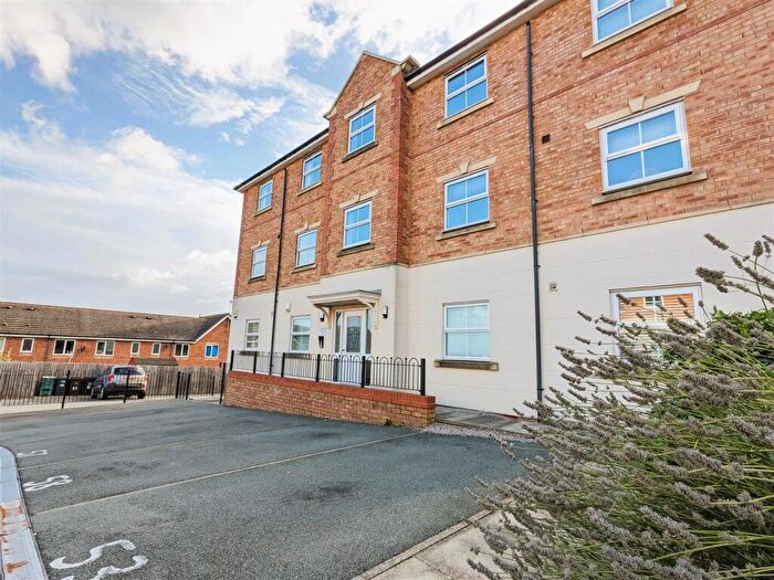 2 Bedroom Apartment To Rent In Cysgod Y Bryn, Rhos On Sea, Colwyn Bay, LL28