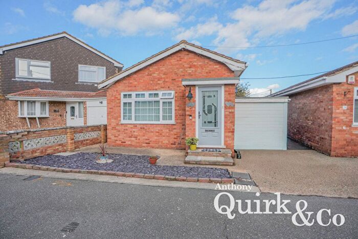 2 Bedroom Detached Bungalow For Sale In Crescent Road, Canvey Island, SS8