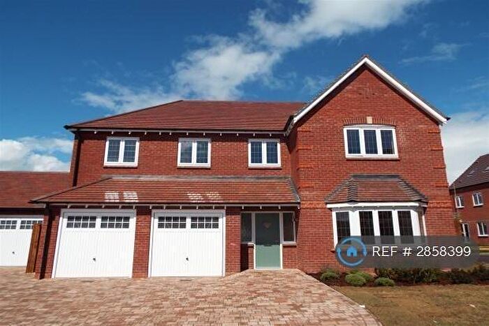 5 Bedroom Detached House To Rent In Twain Gardens, Warwick, CV34