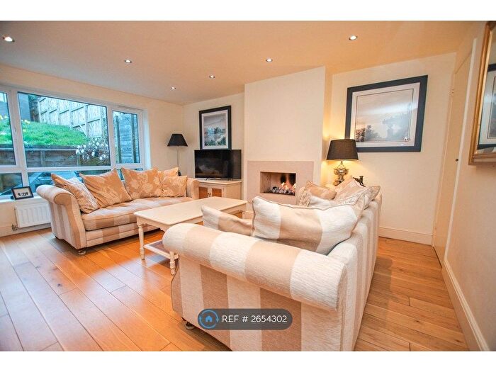 2 Bedroom Semi-Detached House To Rent In Crisp Road, Henley On Thames, RG9