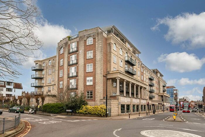 2 Bedroom Flat For Sale In Worple Road, Wimbledon, London, SW19