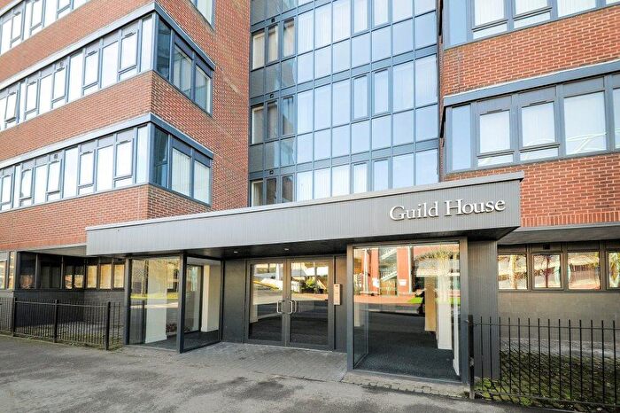 1 Bedroom Apartment To Rent In Guild House, SN1