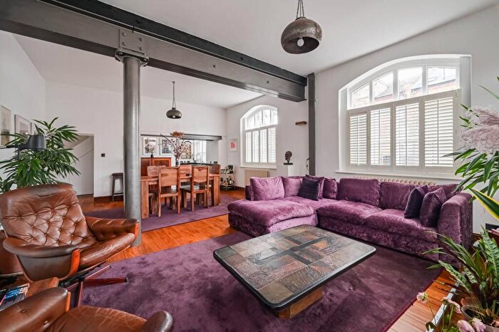 3 Bedroom Flat For Sale In Independent Place, Shacklewell, London, E8