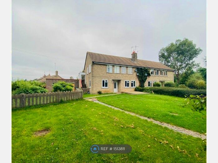 2 Bedroom Flat To Rent In Barnards Way, Brigstock, Kettering, NN14