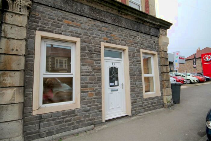 1 Bedroom Flat To Rent In High Street, Kingswood, Bristol, BS15