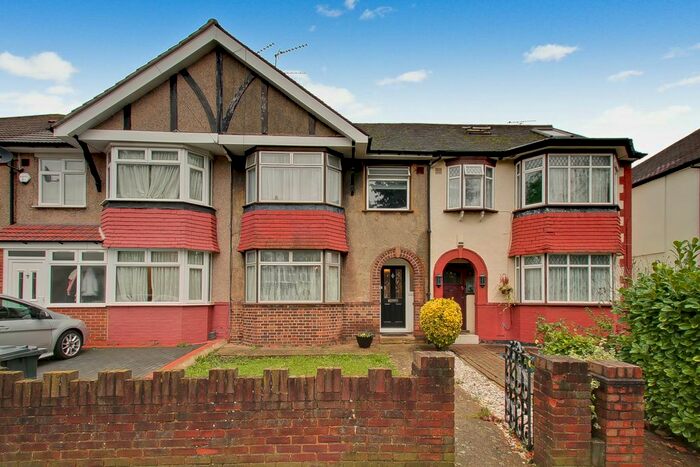 3 Bedroom Terraced House To Rent In Currey Road, Greenford, UB6