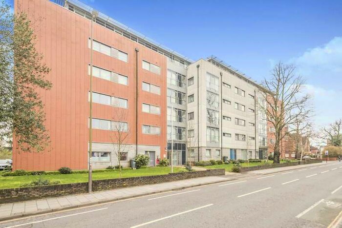 1 Bedroom Apartment To Rent In Heron House, Goldington Road, MK40