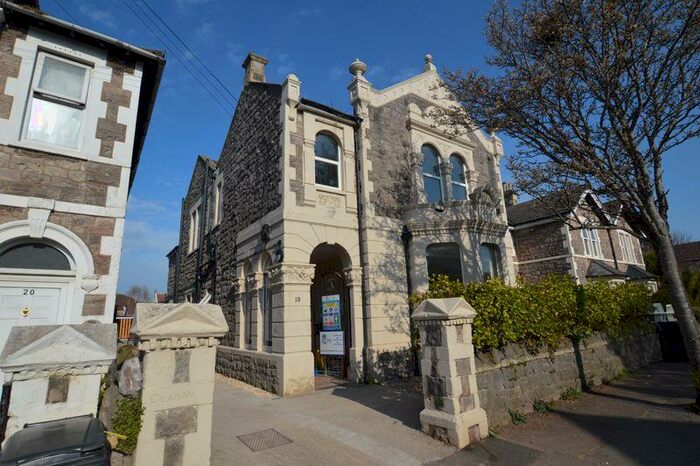 2 Bedroom Apartment To Rent In Whitecross Road, Weston-Super-Mare, BS23