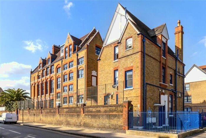 2 Bedroom Flat To Rent In Royal Gate Apartments, Rutland Road, Hackney, E9