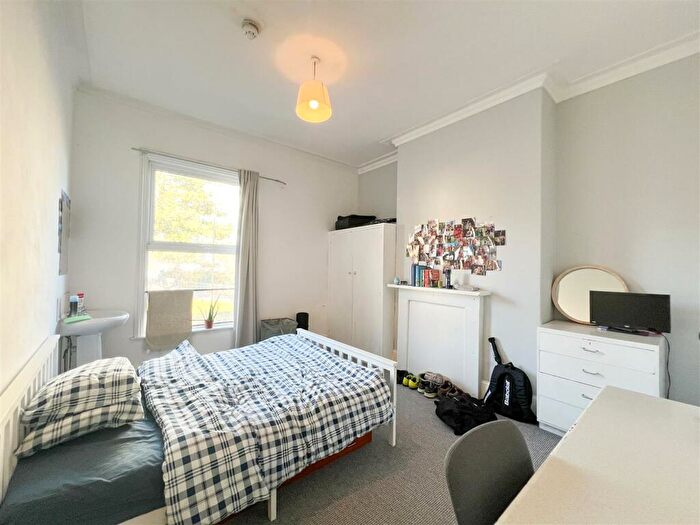 7 Bedroom House To Rent In Glossop Road, Sheffield, S10