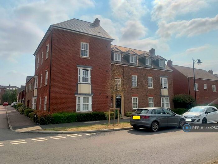2 Bedroom Flat To Rent In Wilkinson Road, Kempston, Bedford, MK42