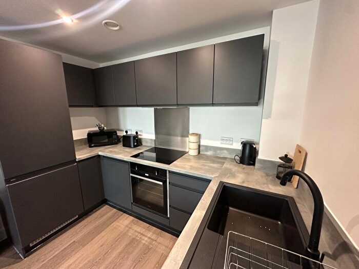 2 Bedroom Apartment To Rent In Bastion Point, Oriel Street, L3