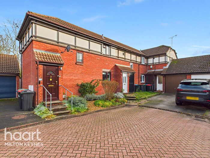 2 Bedroom Terraced House For Sale In Whitsun Pasture, Willen Park, MK15