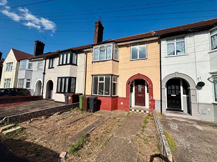 3 Bedroom Terraced House To Rent In Whitebarn Lane, Dagenham, RM10