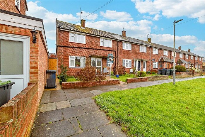 3 Bedroom End Of Terrace House For Sale In Priest Avenue, Canterbury, Kent, CT2