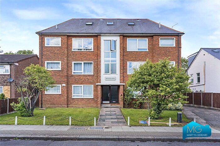2 Bedroom Flat To Rent In Leicester Road, New Barnet, London, EN5