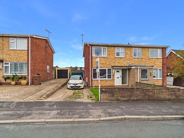 3 Bedroom Semi-Detached House For Sale In Park Avenue, Driffield, East Riding Of Yorkshire, YO25