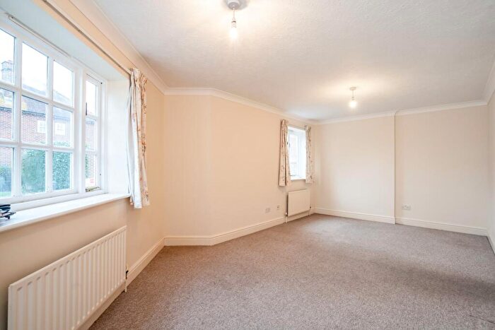 2 Bedroom Apartment To Rent In Peter Weston Place, Chichester, PO19