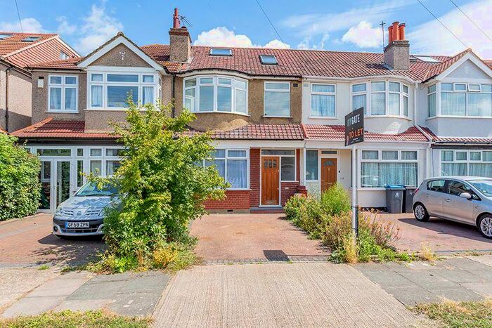 4 Bedroom Terraced House To Rent In Largewood Avenue, Surbiton, KT6