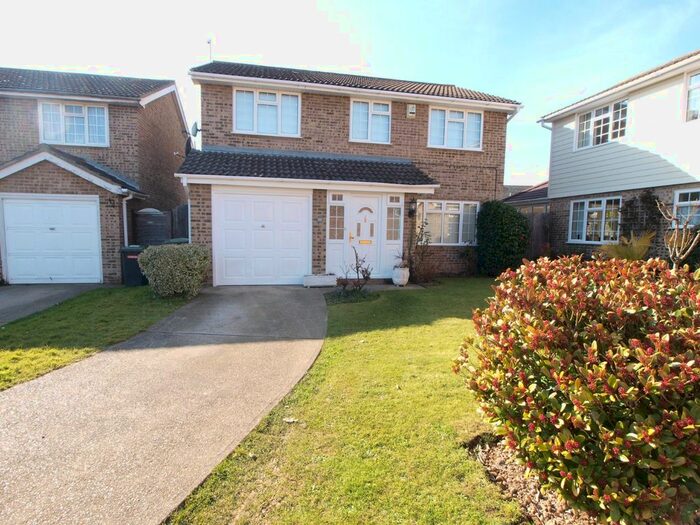 4 Bedroom Detached House To Rent In Shepard Close, Eastwood, Leigh-On-Sea, Essex, SS9
