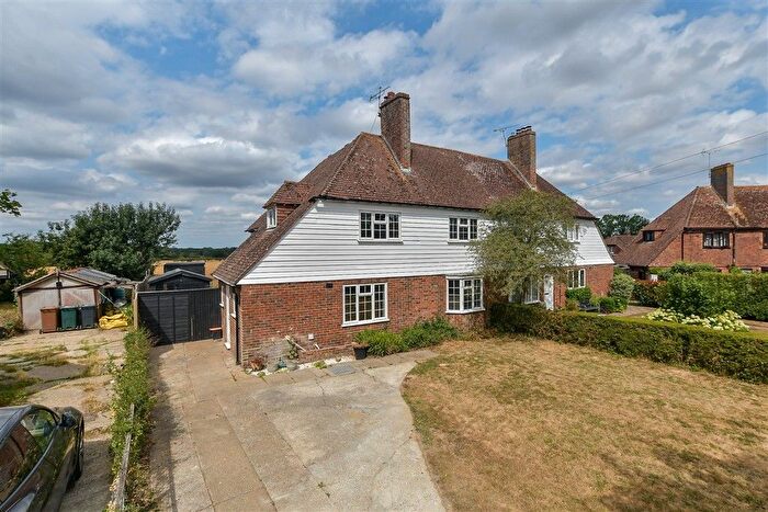 3 Bedroom Semi Detached House For Sale In Hookstead, High Halden, Kent, TN26