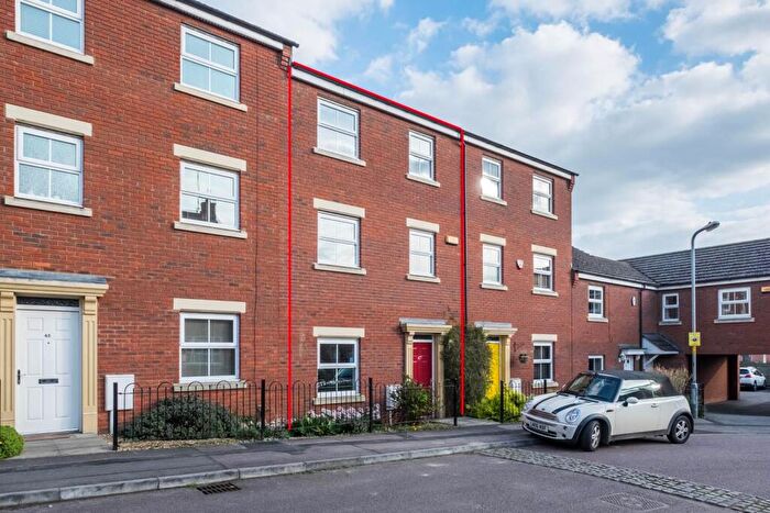 4 Bedroom Terraced House To Rent In Batsmans Drive, Rushden, NN10