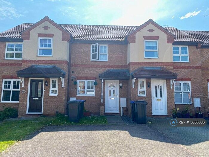 2 Bedroom Terraced House To Rent In Muncaster Gardens, Northampton, NN4