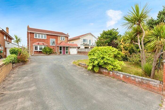 4 Bedroom Detached House To Rent In Clifton Drive North, Lytham St. Annes, FY8