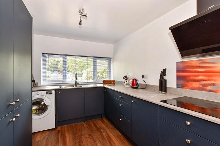 3 Bedroom Detached Bungalow For Sale In Ampthill Road, Ryde, Isle Of Wight, PO33