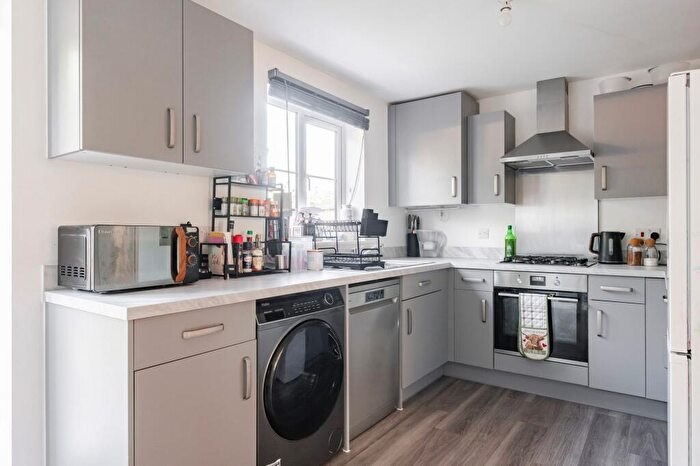 3 Bedroom End Of Terrace House For Sale In Caddow Close, Dereham, NR19