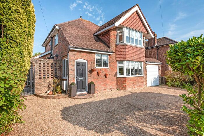 4 Bedroom Detached House To Rent In Meads Road, Seaford, BN25