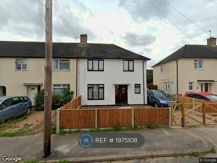 3 Bedroom Semi-Detached House To Rent In Wrenthorpe Vale, Nottingham, NG11