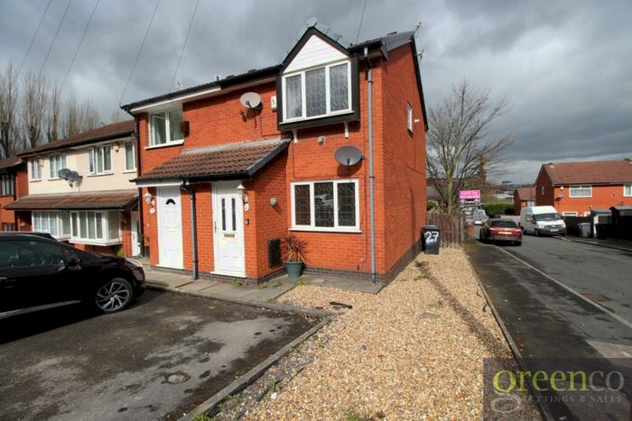 2 Bedroom Semi-Detached House To Rent In St. Marks Street, Dukinfield, Tameside, SK16
