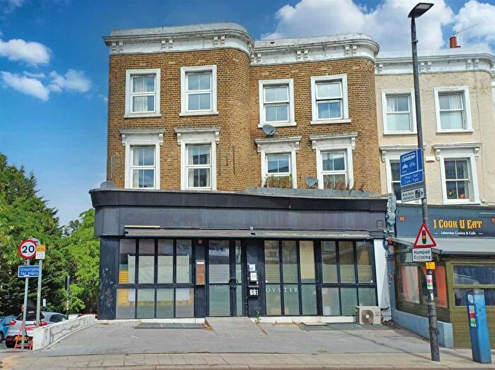 1 Bedroom Flat For Sale In Lavender Hill, Battersea, SW11