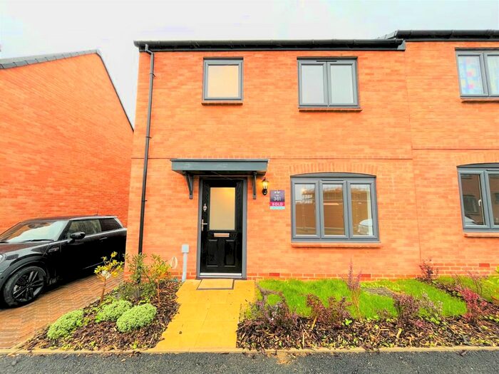 3 Bedroom Semi-Detached House To Rent In Wayfaring Road, Wootton, NN4