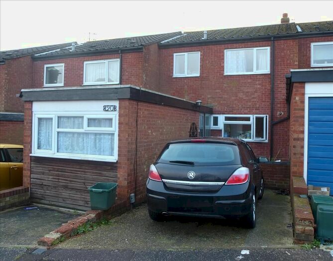 5 Bedroom Property To Rent In Tippett Close, Colchester, CO4