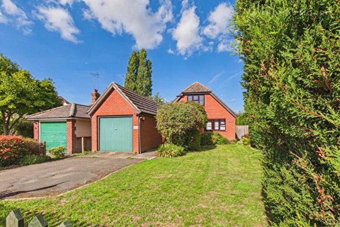 3 Bedroom Detached House For Sale In Hartford Road, Huntingdon, Cambridgeshire, PE29