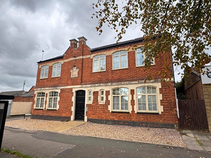 1 Bedroom Flat To Rent In Stamford Road, Kettering, NN16