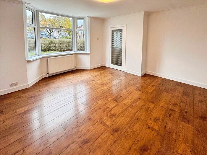 3 Bedroom Semi-Detached House To Rent In Dymond Road, Coventry, West Midlands, CV6