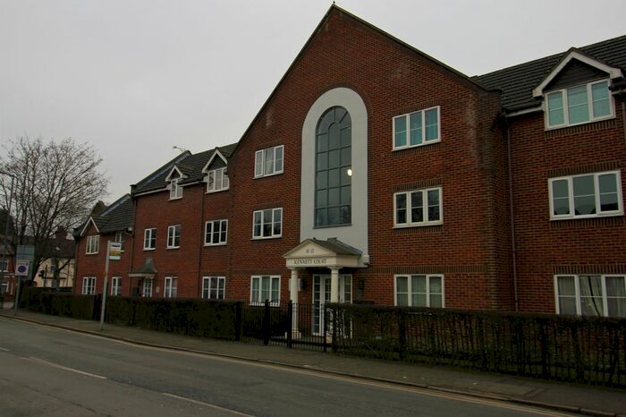 2 Bedroom Flat To Rent In Kennet Court, Whippendell Road, Watford WD18