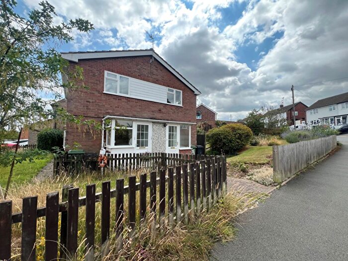 2 Bedroom Maisonette To Rent In Coleridge Close, Redditch, B97